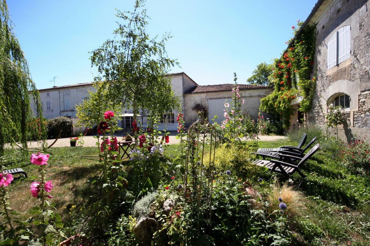 La Ferme Fortin Gensac-la-Pallue Exterior photo